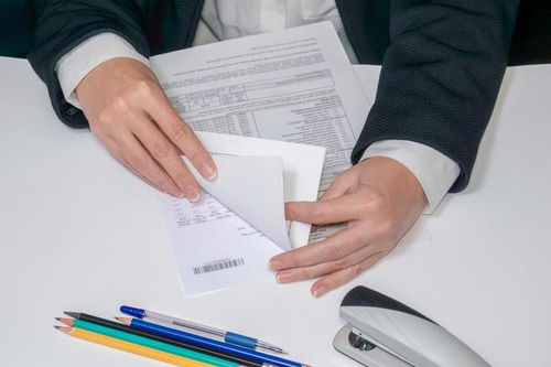 境外間諜利用信息咨詢服務滲透研究生，大量敏感信息遭竊取